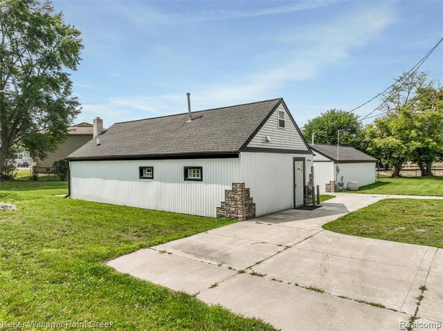 23880 Shook Road, Clinton Township, MI 48035