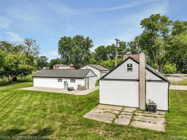 23880 Shook Road, Clinton Township, MI 48035