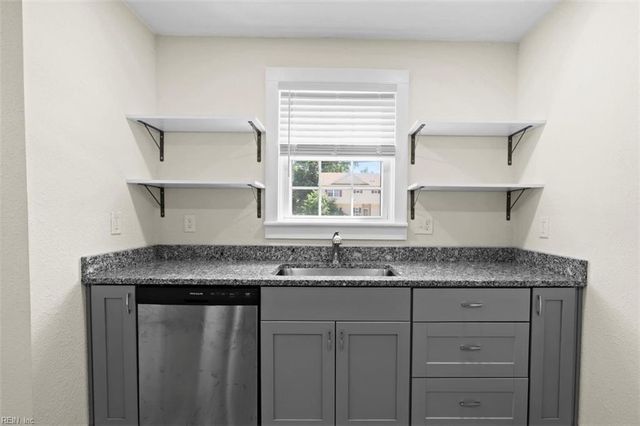 3609 Sewells Point RD, Norfolk, VA 23513