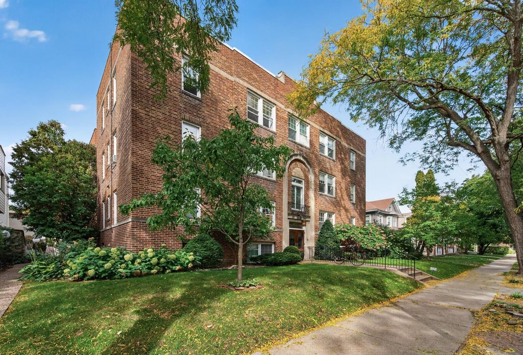 2716 Humboldt Avenue S 301, Minneapolis, MN 55408 — exterior