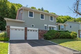 44 Molinari Drive, Wanaque, NJ 07465