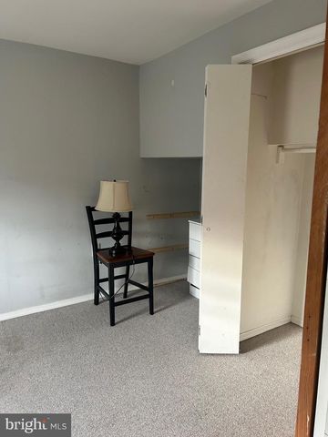 17 BARLOW AVE, Gloucester City, NJ 08030