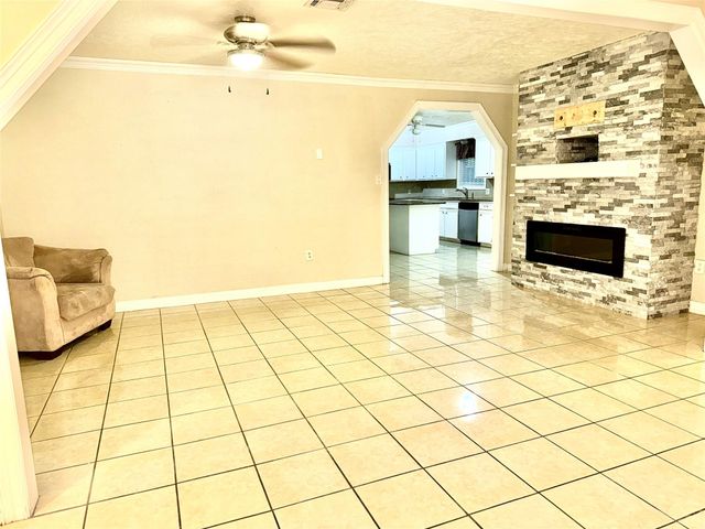 2134 Rainy River Drive, Houston, TX 77088