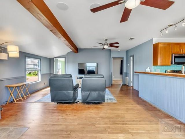 16542 John Silver Road, Jamaica Beach, TX 77554