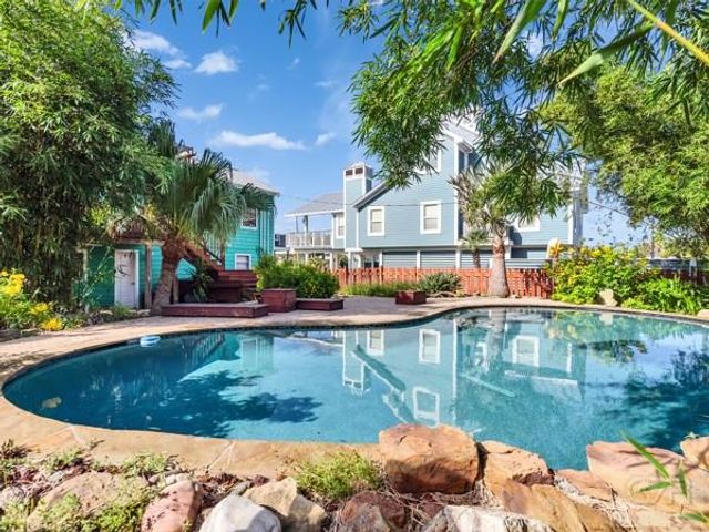 16542 John Silver Road, Jamaica Beach, TX 77554