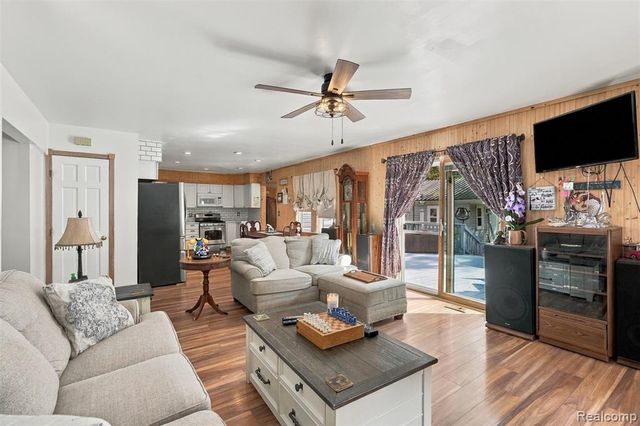 36739 Wick Road, Romulus, MI 48174