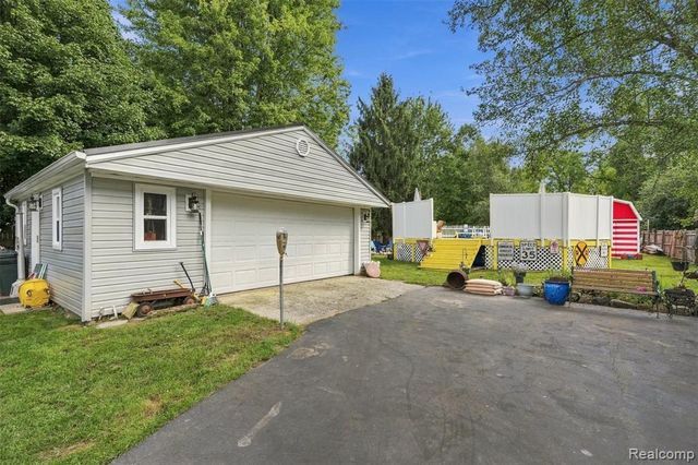 36739 Wick Road, Romulus, MI 48174
