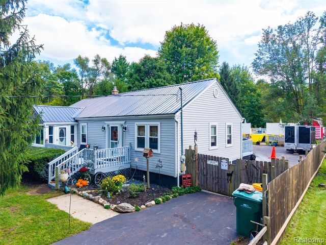 36739 Wick Road, Romulus, MI 48174