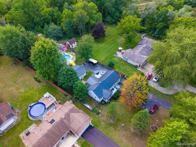 36739 Wick Road, Romulus, MI 48174