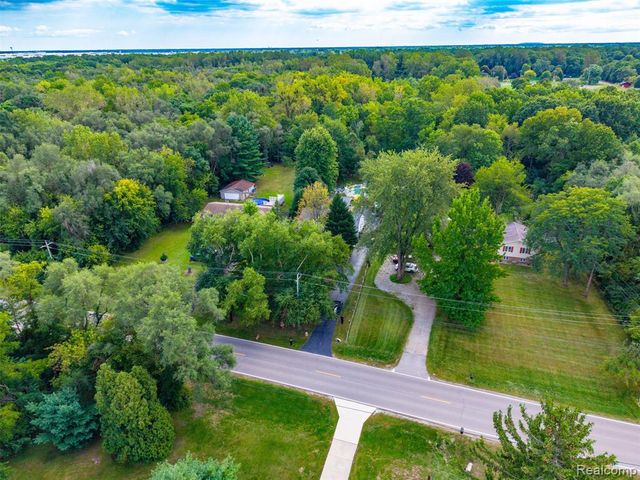 36739 Wick Road, Romulus, MI 48174