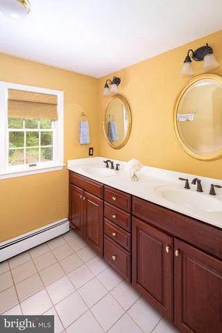 1464 GLENBROOK LN, West Chester, PA 19380