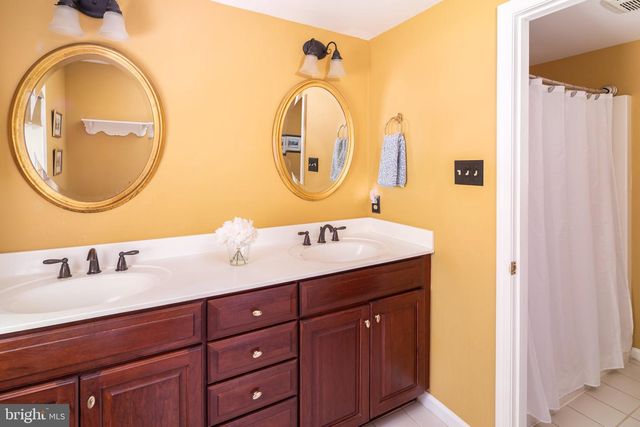 1464 GLENBROOK LN, West Chester, PA 19380