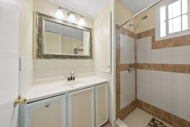6726 Lakeshore Boulevard, Lucerne, CA 95458