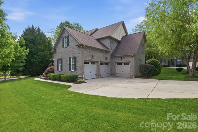 1401 Tara Plantation Boulevard, Wesley Chapel, NC 28110