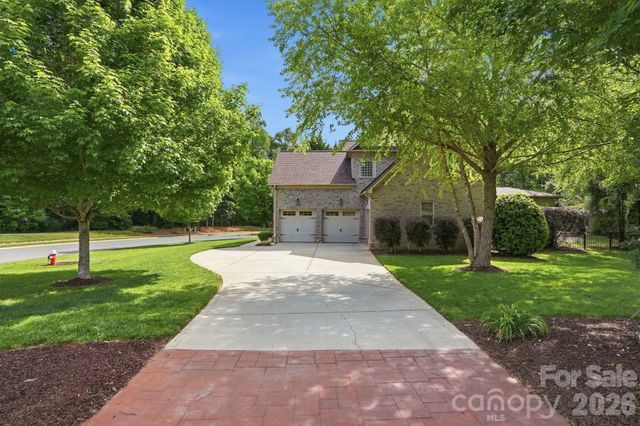 1401 Tara Plantation Boulevard, Wesley Chapel, NC 28110