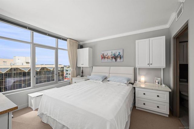 425 W Beech 854, San Diego, CA 92101