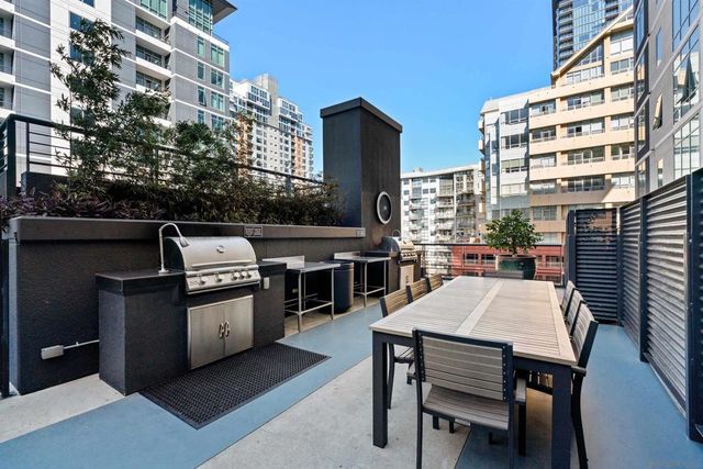 425 W Beech 854, San Diego, CA 92101