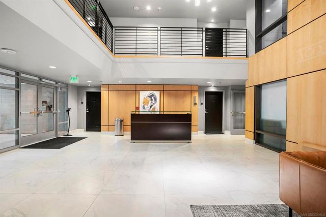 425 W Beech 854, San Diego, CA 92101