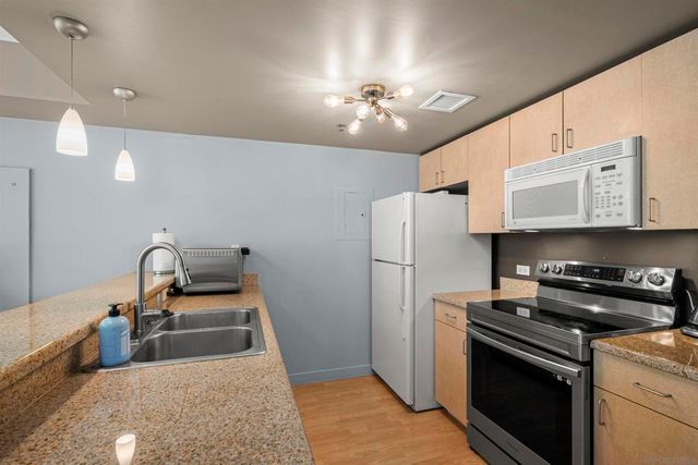 425 W Beech 854, San Diego, CA 92101