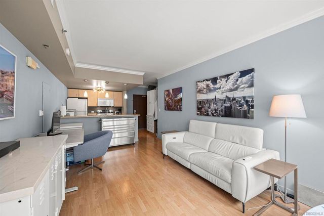 425 W Beech 854, San Diego, CA 92101