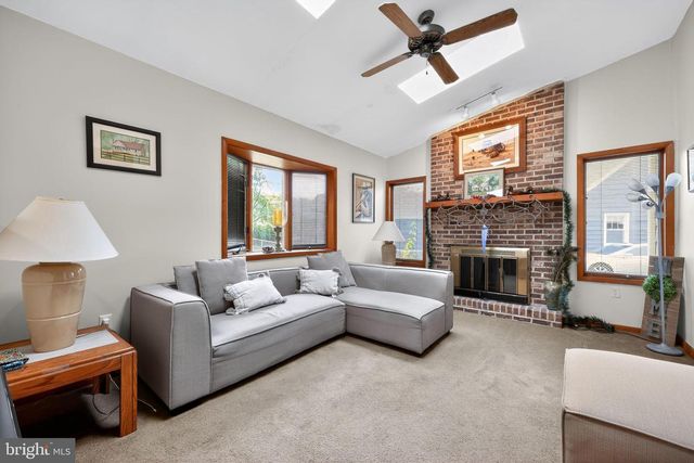300 W HOLLY AVE, Oaklyn, NJ 08107