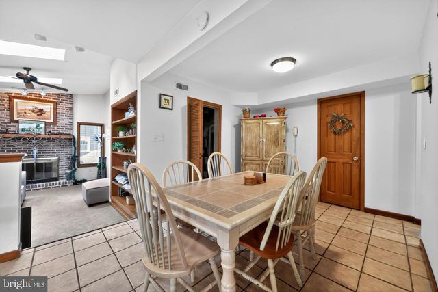 300 W HOLLY AVE, Oaklyn, NJ 08107