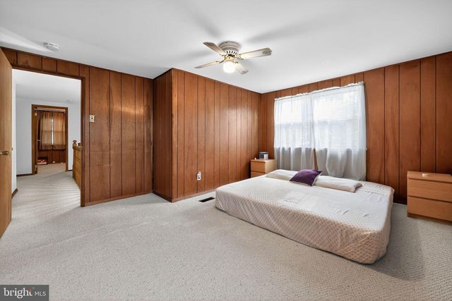 300 W HOLLY AVE, Oaklyn, NJ 08107
