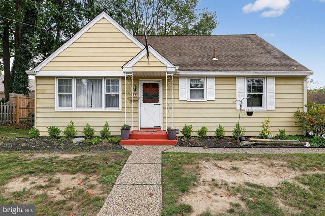 300 W HOLLY AVE, Oaklyn, NJ 08107