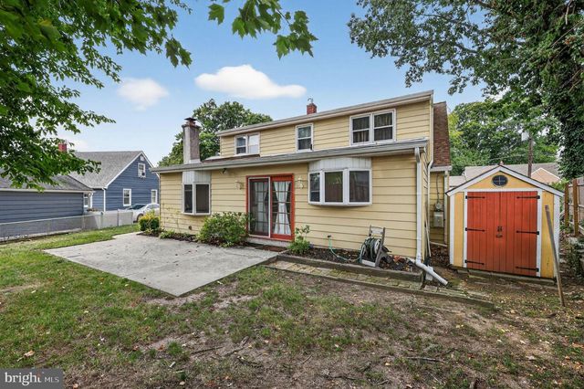 300 W HOLLY AVE, Oaklyn, NJ 08107