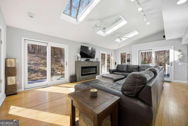 8110 Ball Mill Road, Sandy Springs, GA 30350