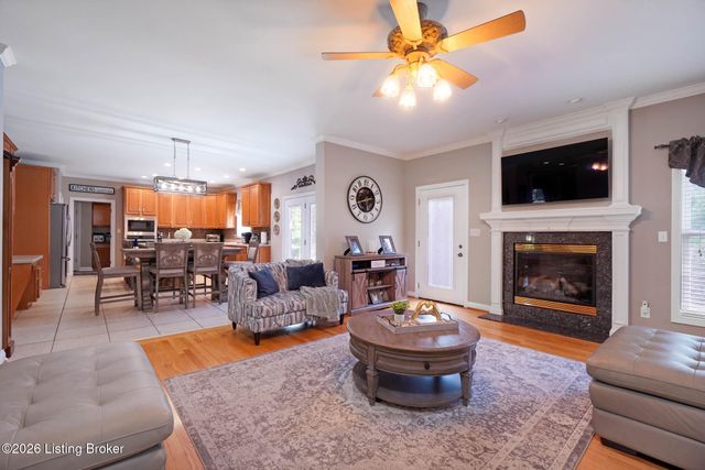 6608 Eastwind Way, Crestwood, KY 40014