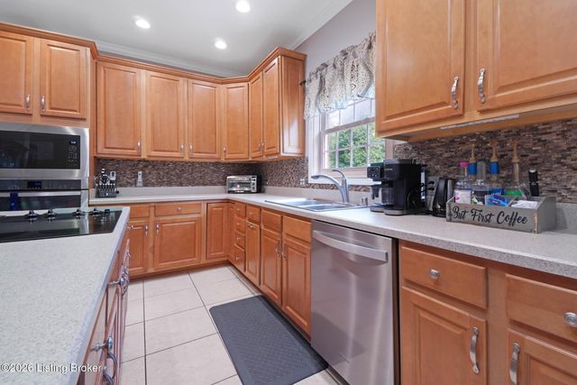 6608 Eastwind Way, Crestwood, KY 40014