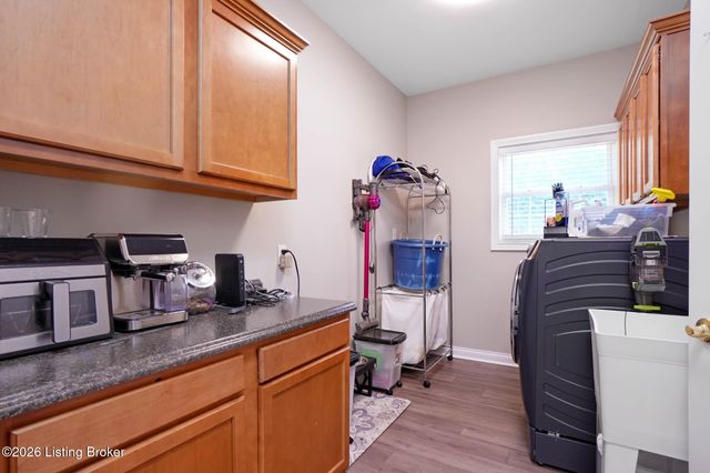 6608 Eastwind Way, Crestwood, KY 40014