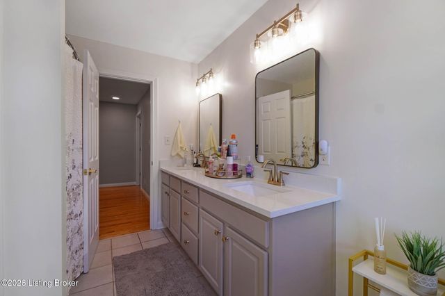 6608 Eastwind Way, Crestwood, KY 40014