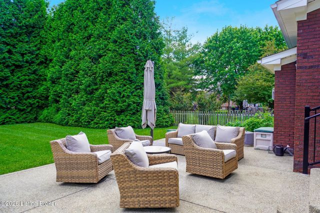 6608 Eastwind Way, Crestwood, KY 40014