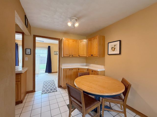 971 41st Street, Moline, IL 61265