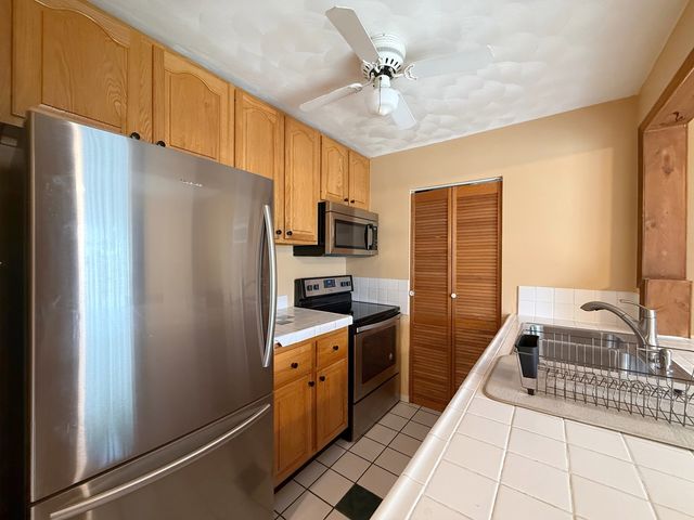 971 41st Street, Moline, IL 61265