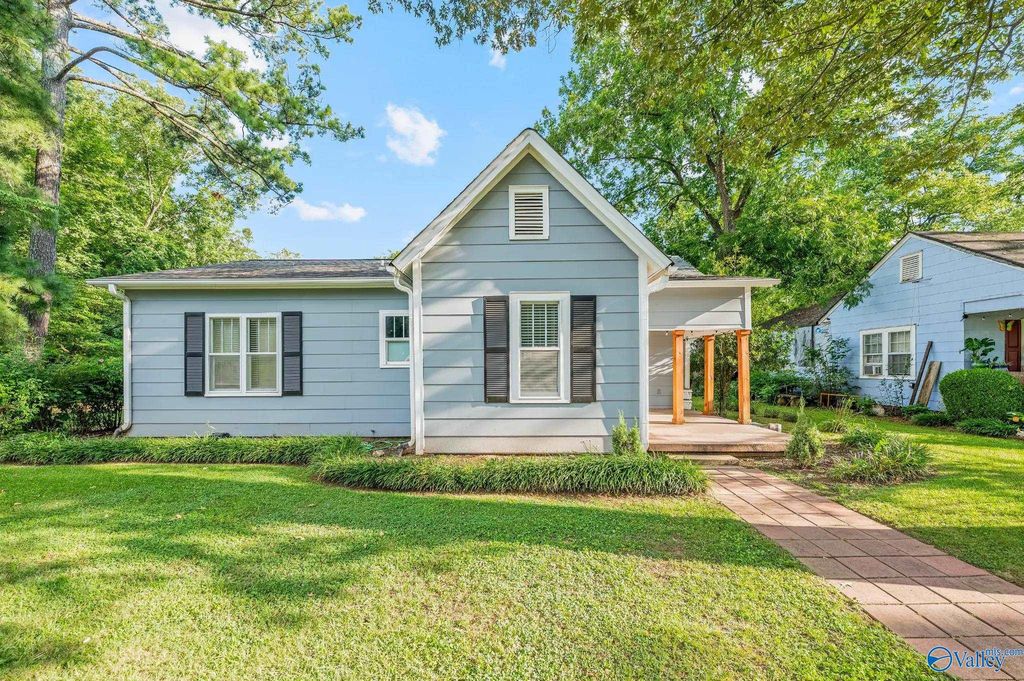 1021 Johnston Street SE, Decatur, AL 35601