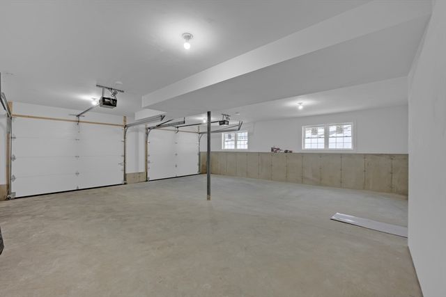 87 Vinton Road, Holland, MA 01521