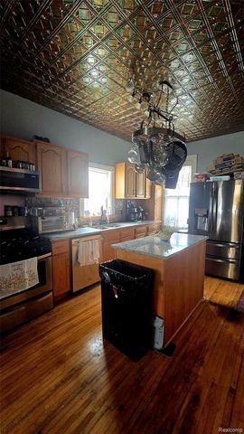 1516 6th Street, Port Huron, MI 48060
