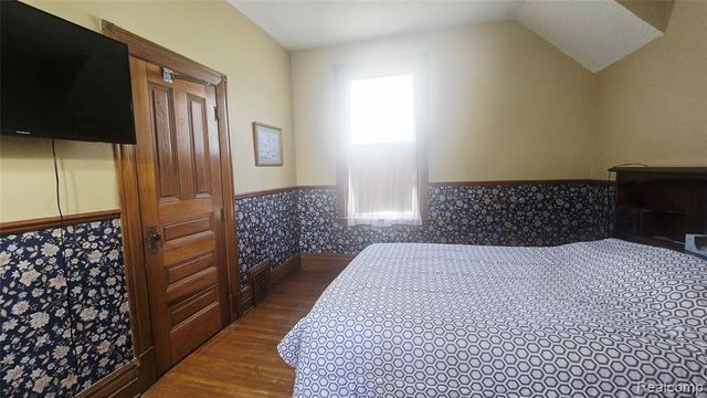 1516 6th Street, Port Huron, MI 48060