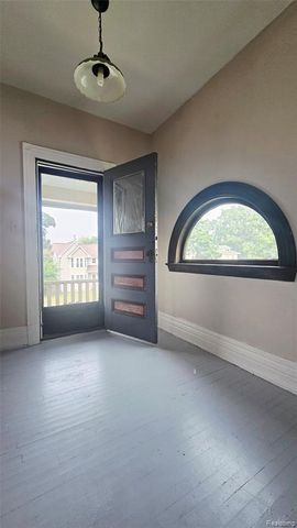1516 6th Street, Port Huron, MI 48060