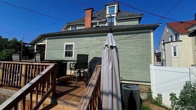 1516 6th Street, Port Huron, MI 48060