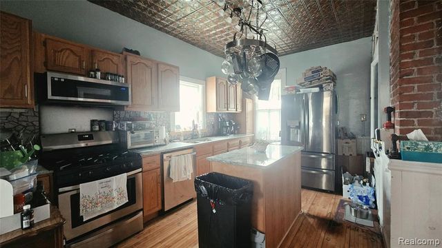 1516 6th Street, Port Huron, MI 48060