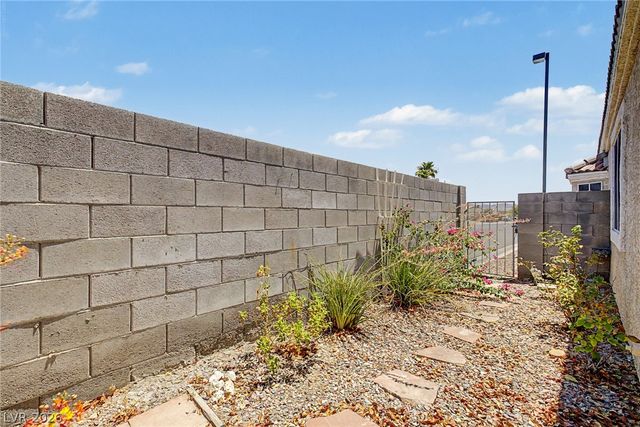 5145 Midnight Oil Drive, Las Vegas, NV 89122