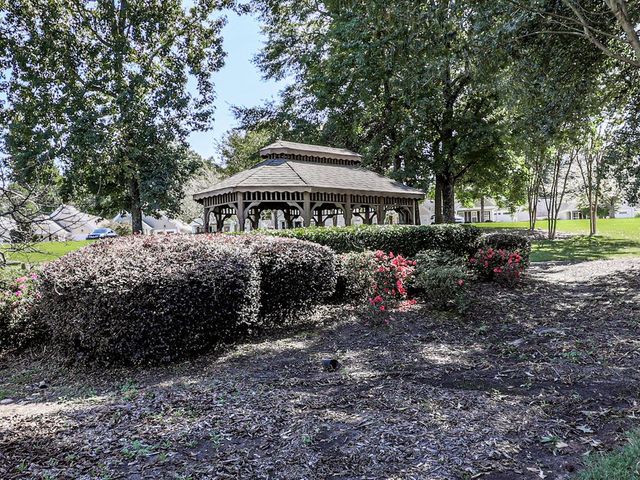 5021 Kathryn Glen NW Drive, Acworth, GA 30101