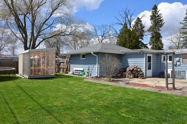 9305 Caddy LANE, Caledonia, WI 53108