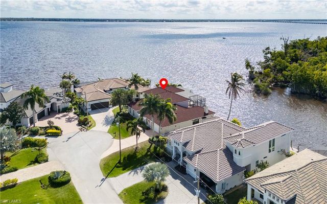 2374 Coral Point DR, Cape Coral, FL 33990