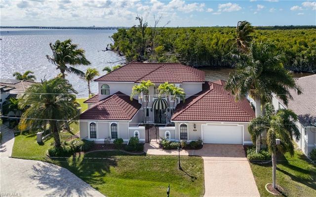 2374 Coral Point DR, Cape Coral, FL 33990