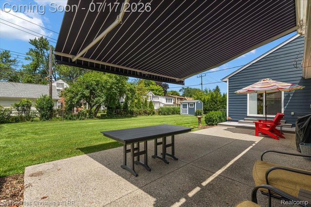 18244 Beverly Road, Beverly Hills Village, MI 48025